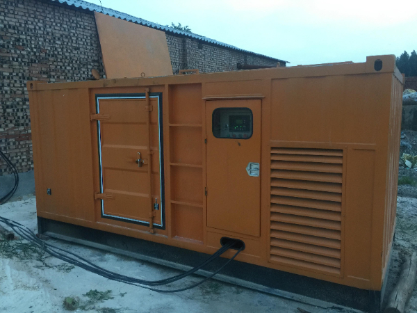 邯郸发电机组长期使用中，电缆线的敷设路径有哪些要求？